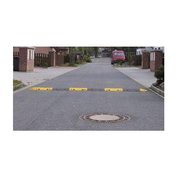 AM20 ZS Forgalom lassító fekvőrendőr záró elem 20 km/h 215x430x50 mm